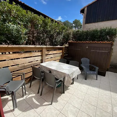 Feriehus Charmante Maison Au Coeur De La Pinede Classee 3 Etoiles *